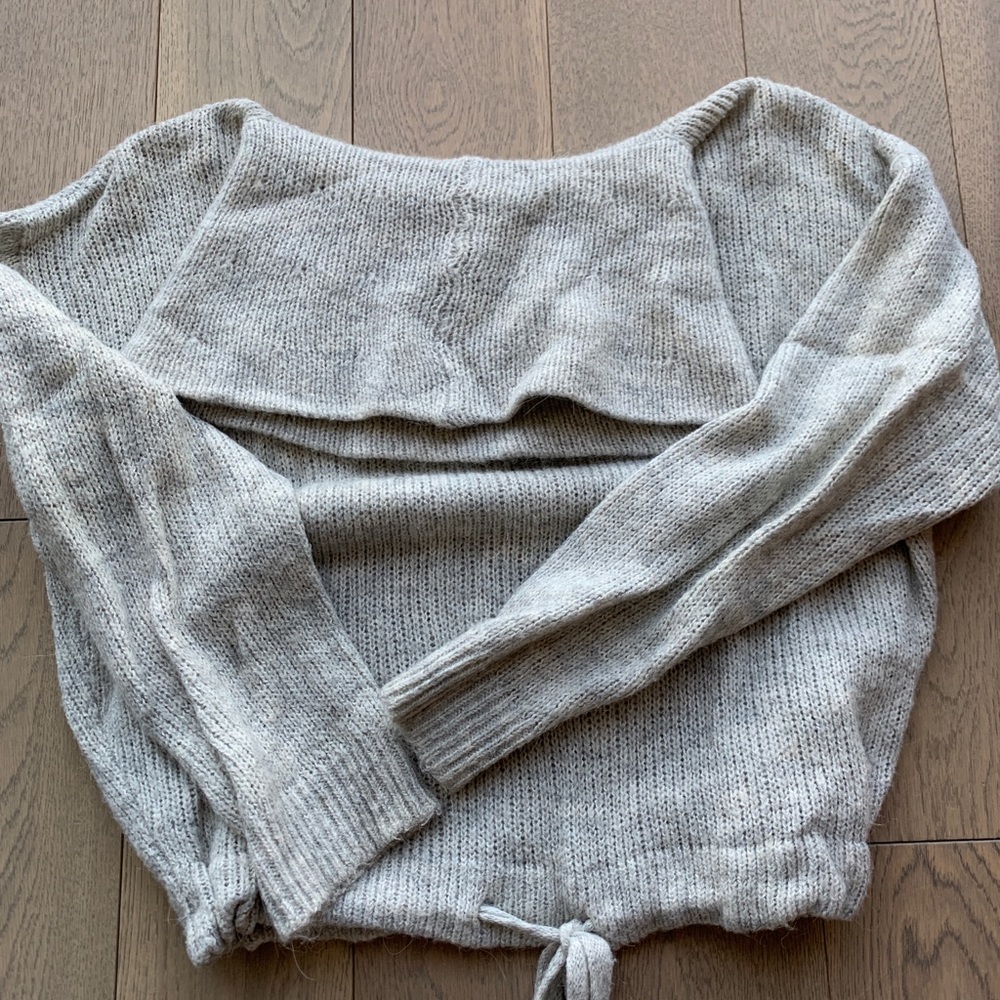 H&M cropped sweater